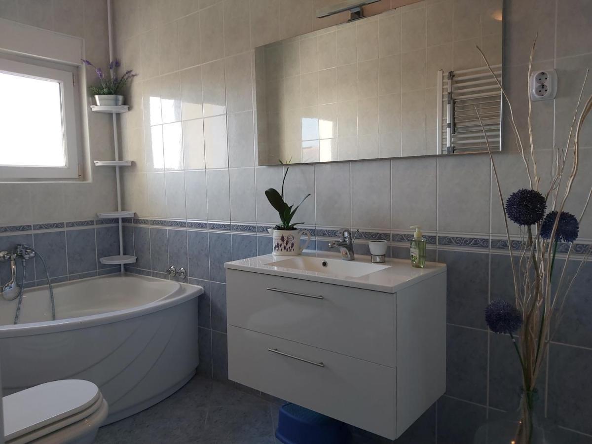 Holiday House Lilija Zadar Luaran gambar